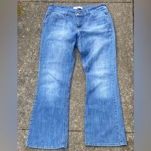 Levi's Slender Boot-Cut Jeans 10/12